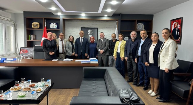 Deva partisiden emekliler Tarihe Takılanlar