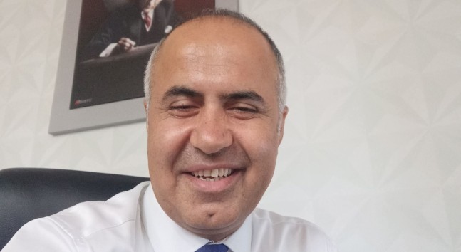 Siyasi baskılara yanik düştü