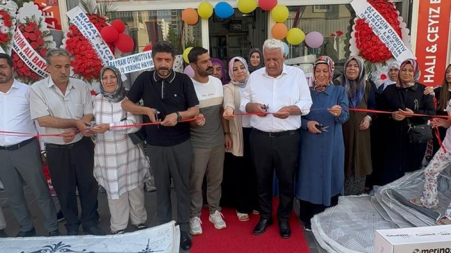 Diyarbakır görkemli  açılış Kadın girişimciden Ev tekstili mağazası